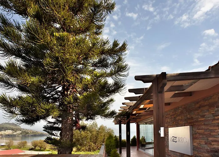 Lindian Jewel And Líndos