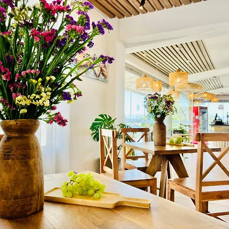 Hotel Lindian Jewel And