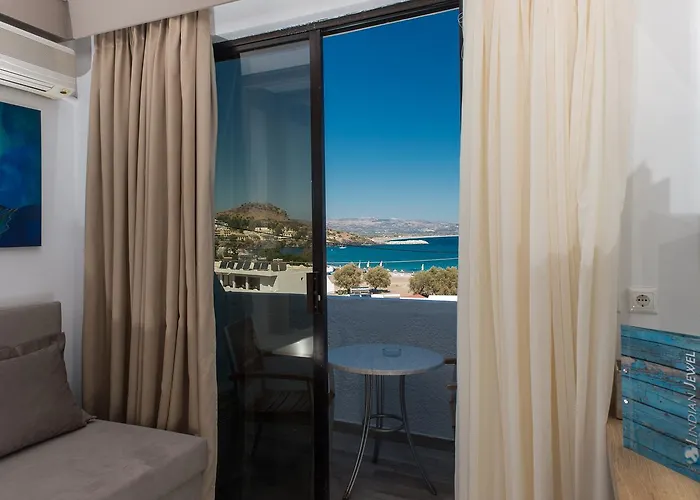 Lindian Jewel And Hotel 3*