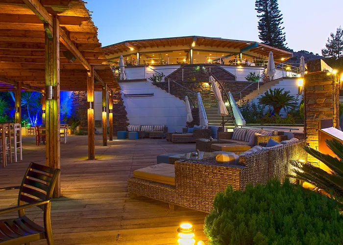 Lindian Jewel And מלון