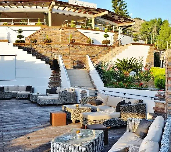 Lindian Jewel And מלון לינדוס