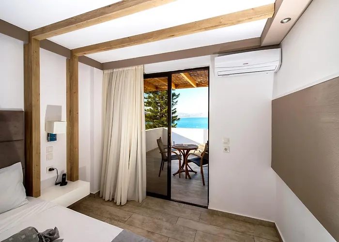 Lindian Jewel And Hotel 3*