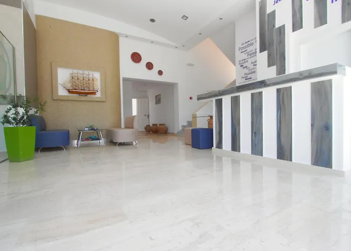 Lindian Jewel And 3*