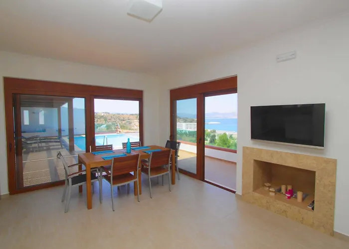 מלון Lindian Jewel And